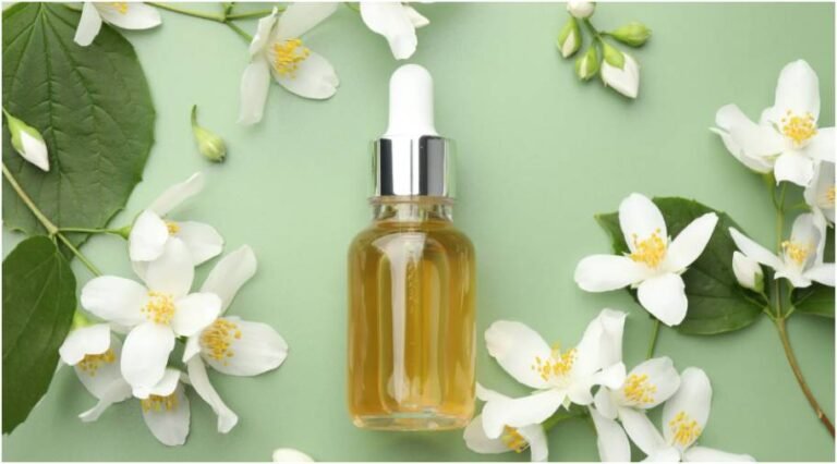 How to Use Jasmine Essential Oil for Relaxation