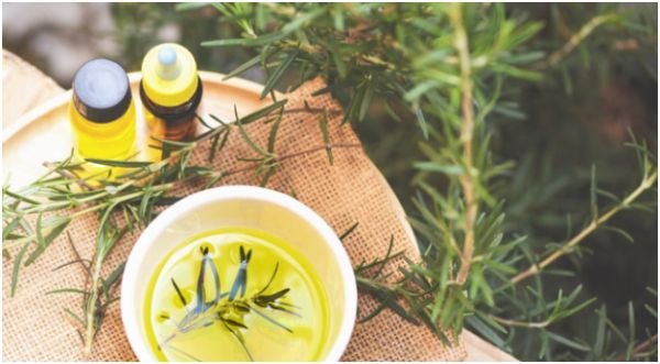 How to Make DIY Aromatherapy Blends for Headaches