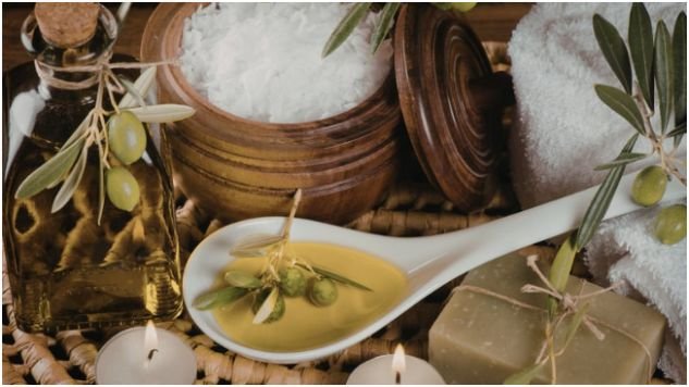 How to Use Aromatherapy Massage Oils Safely and Effectively